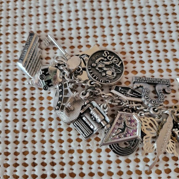 Silver Tone Chunky Cha Cha Statement Enamel Dangle Charm Bracelet - Picture 4 of 14